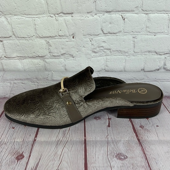 Bella Vita Babs II Loafer Mule Taupe Velvet Size 10 - Picture 4 of 7